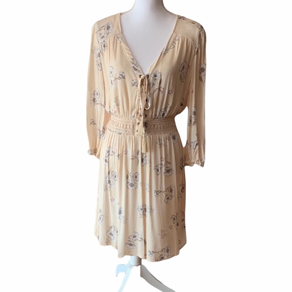 NWT LACE-UP FRONT 3/4 SLEEVE FIT & FLARE SKATER DRESS - Picture 7 of 10